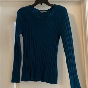 Carolyn Taylor Sweater ✨